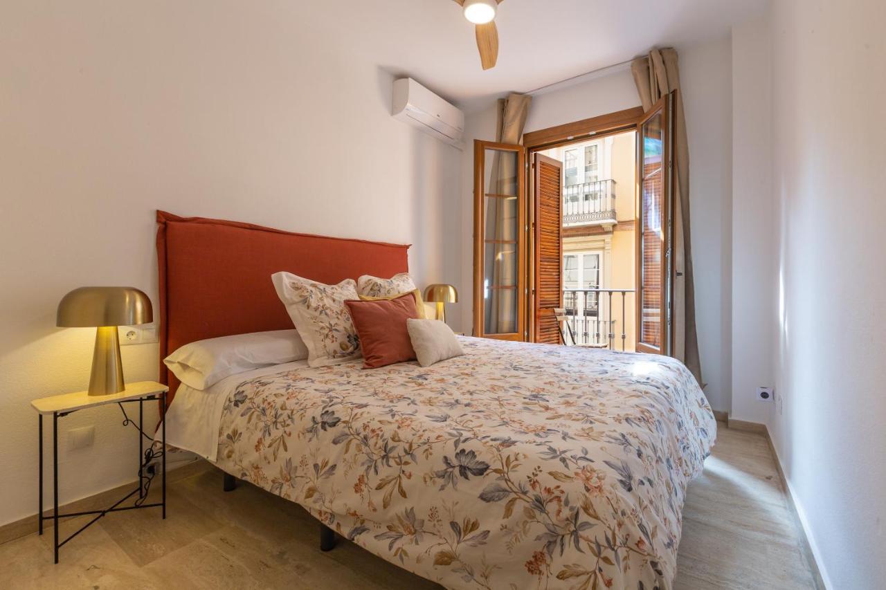 Bright Apartment With Patio And Balconies In The Center Málaga Eksteriør billede