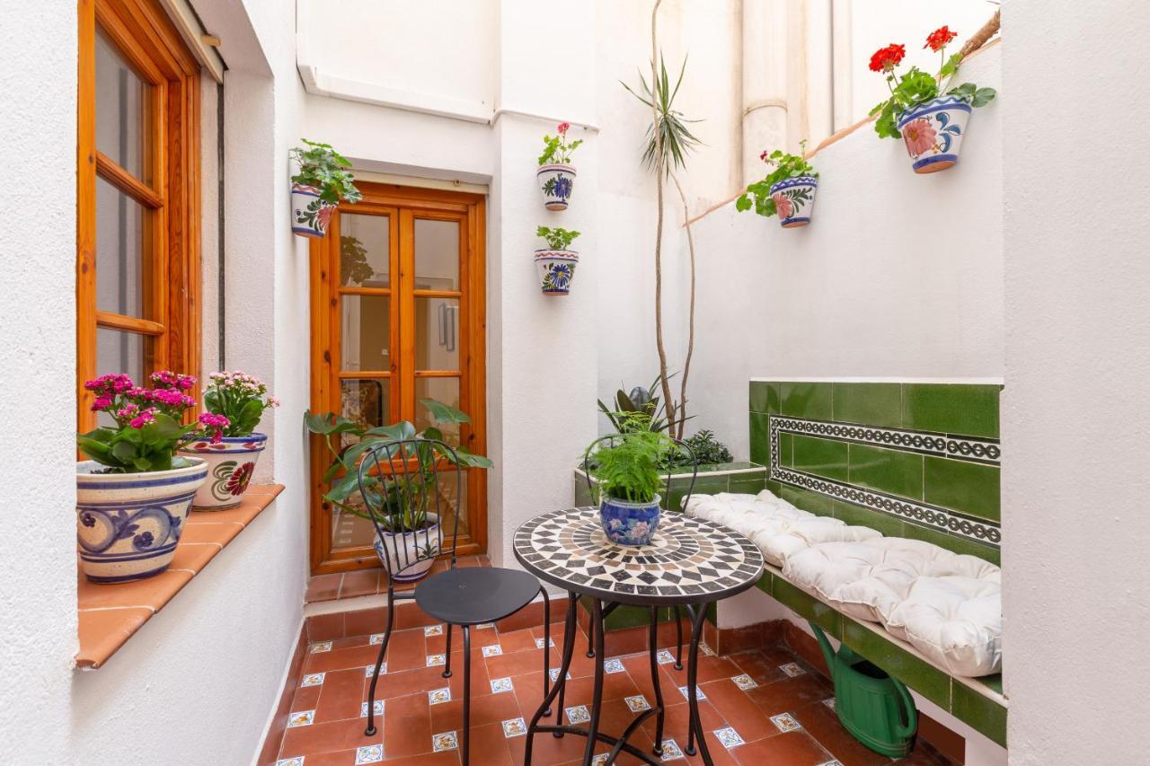 Bright Apartment With Patio And Balconies In The Center Málaga Eksteriør billede