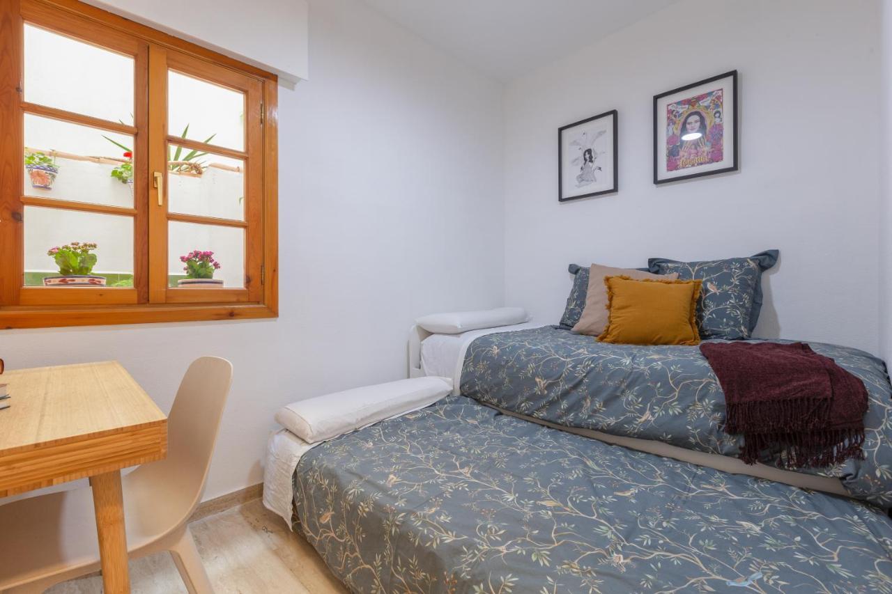 Bright Apartment With Patio And Balconies In The Center Málaga Eksteriør billede